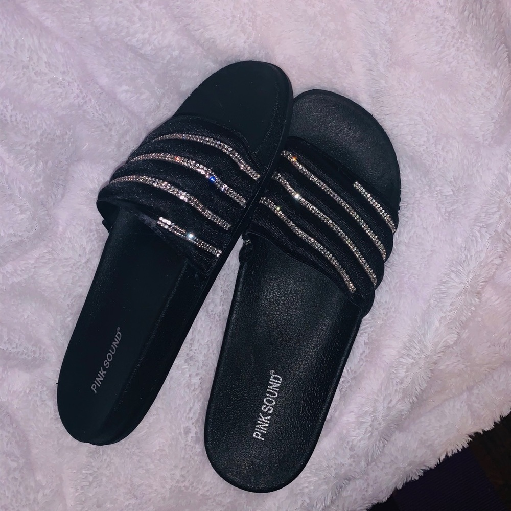 ✨Black Diamond/Crystal Slides Size 10